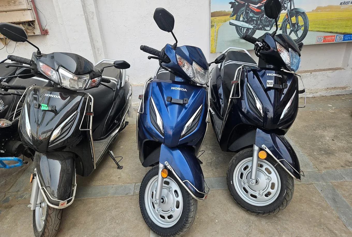 Scooty on Rent in Mathura